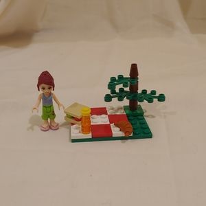 LEGO FRIENDS Mia's Picnic Set